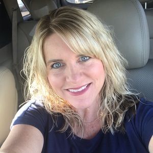 Meet your Posher, Cheri